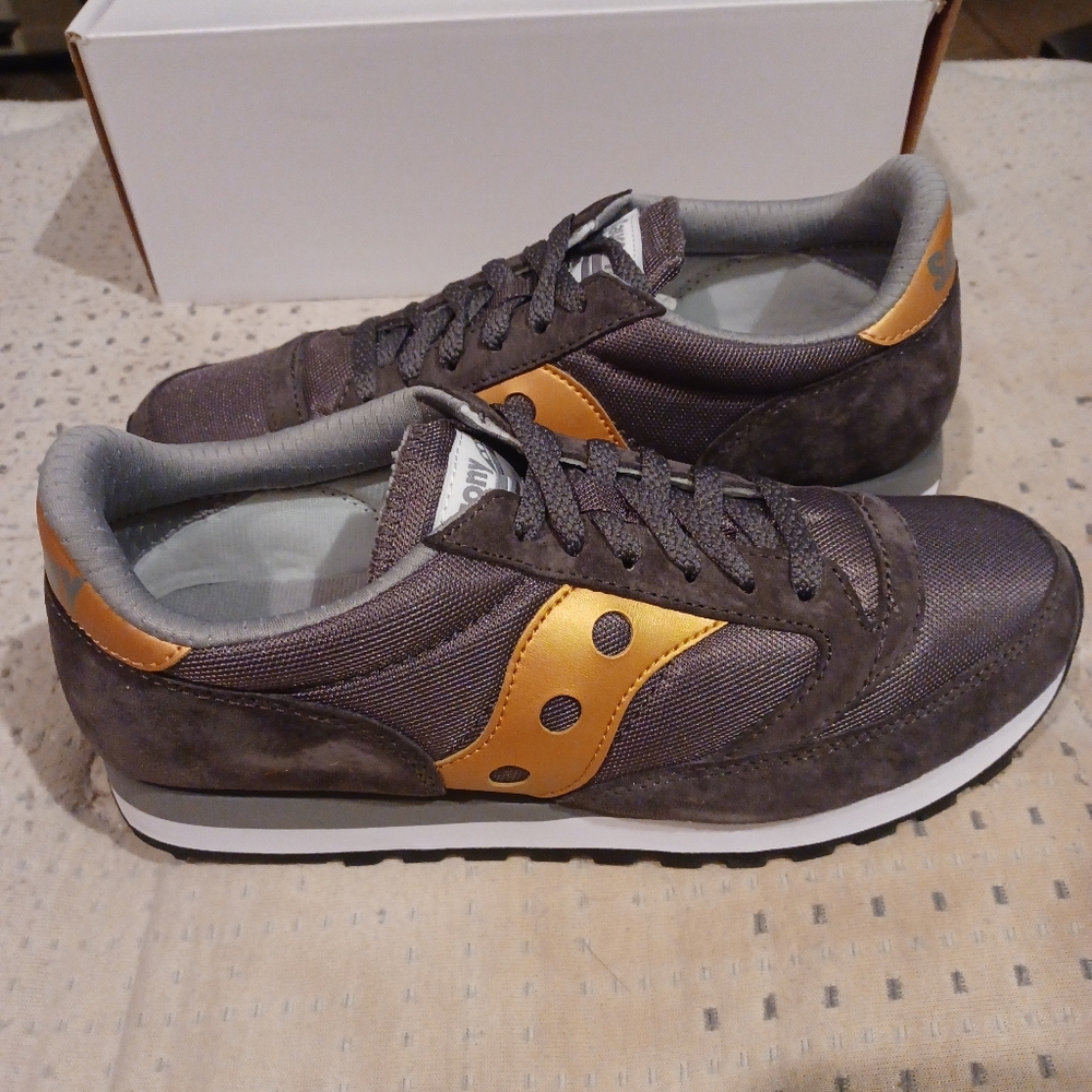 Saucony Women's Gray and Gold Athletic Shoes - Picture 5 of 6